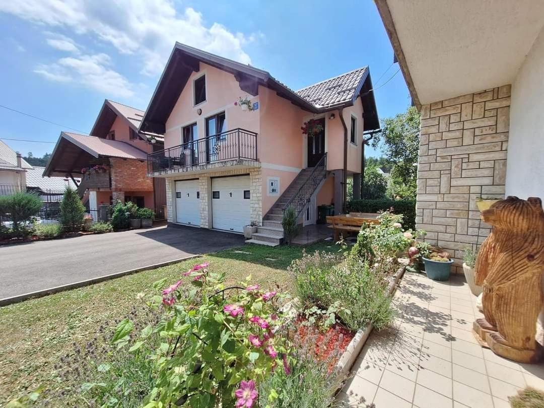 Holiday Home Lana Fužine Exterior foto